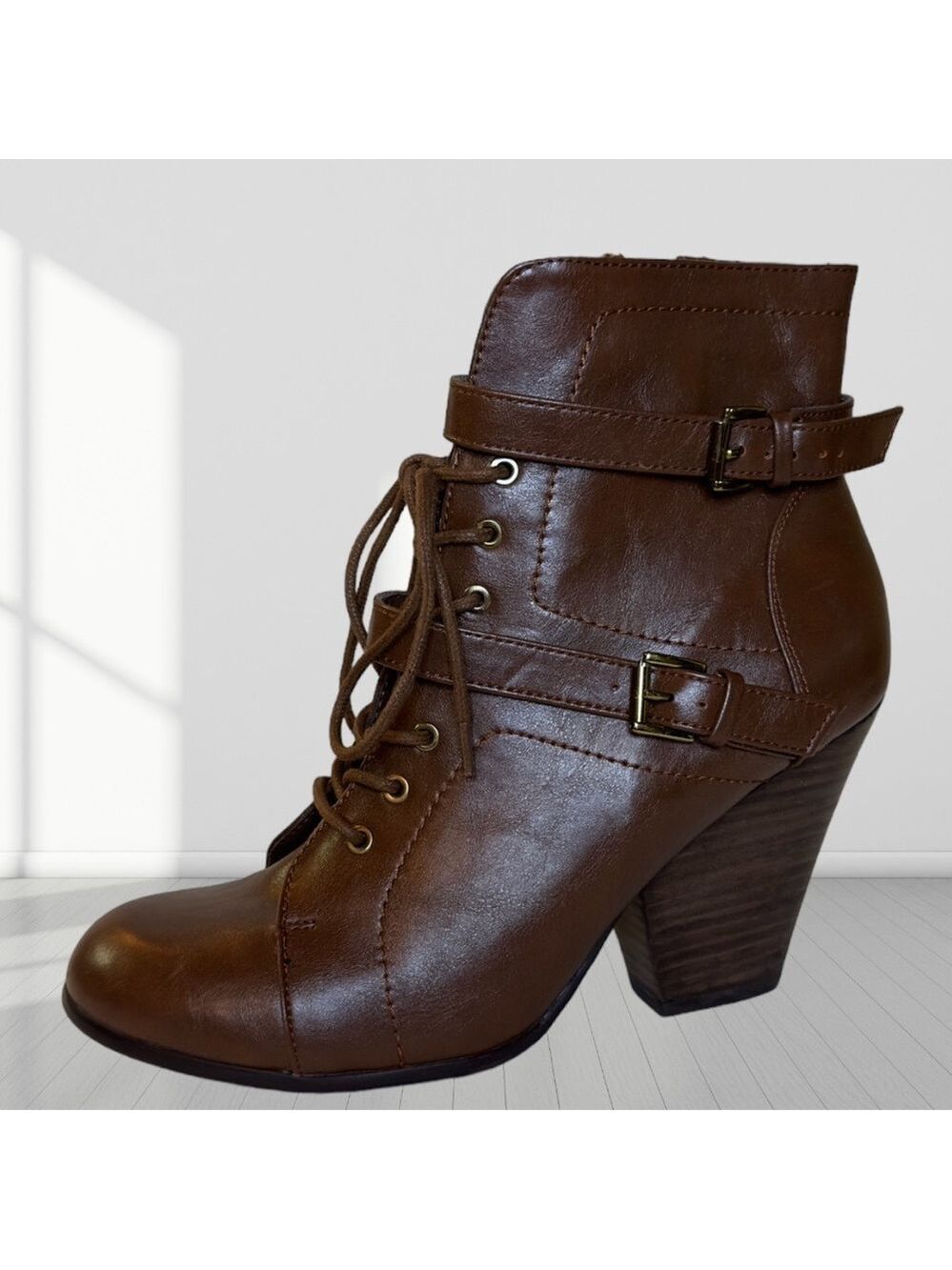 Ankle bootie - Picture 2 of 8